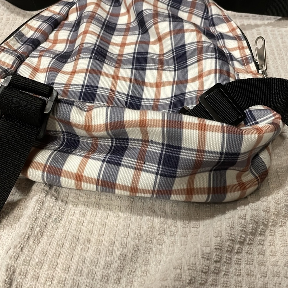 Mini Backpack - Picture 3 of 5